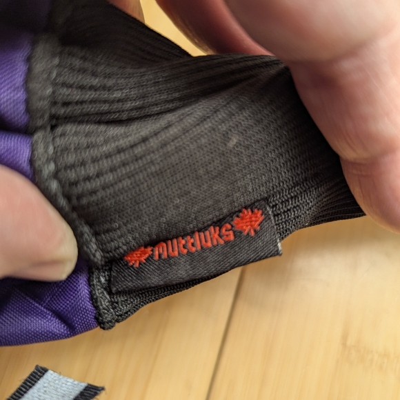 Like new condition Muttlucks - Picture 3 of 4